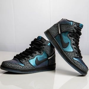 Nike SB Dunk Hi Black Sheep